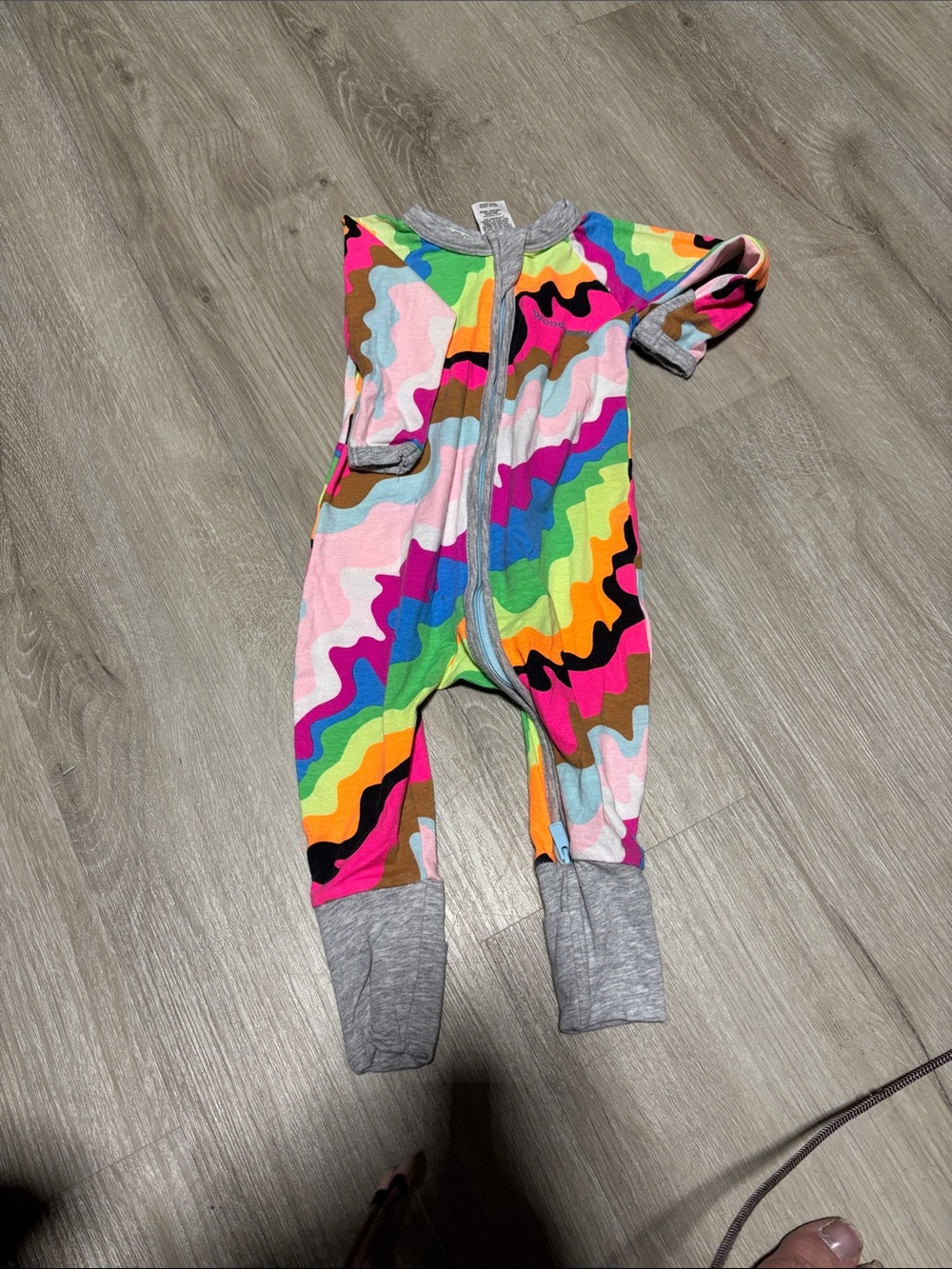 Bonds Multicolor Wave Kids One-Piece Footie - Gray Trim